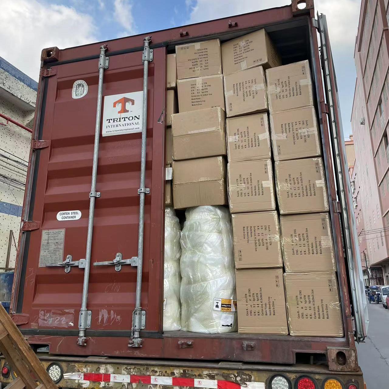 Container loading in Guangzhou